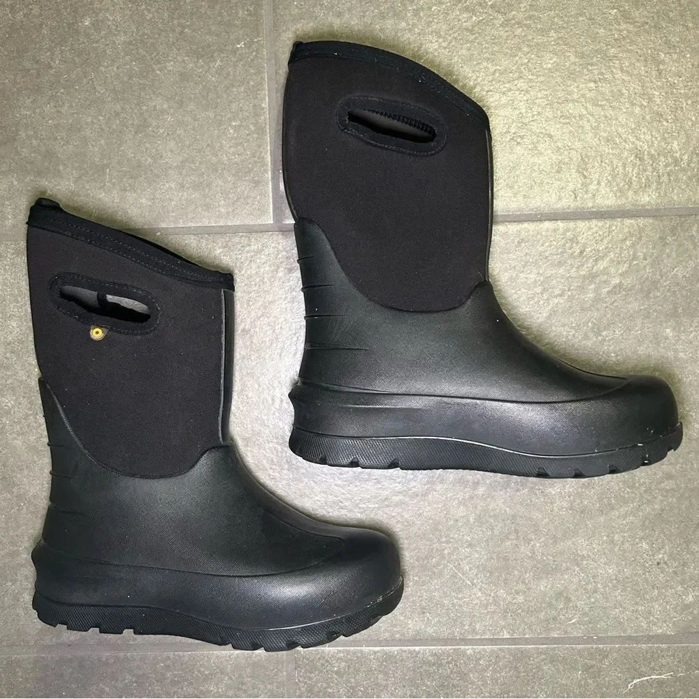 BOGS Neo Classic Solid Black Waterproof Winter Rain Snow Boots Kids Shoe Size 4